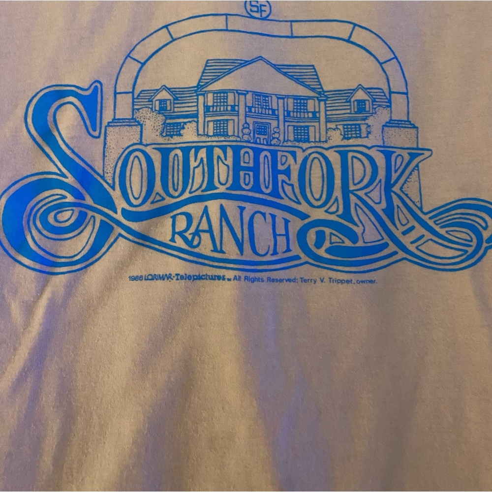 Ladies large Southfork T Shirt used